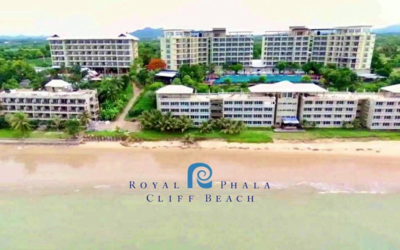 Royal Phala Cliff Beach Resort Ban Chang  Bagian luar foto