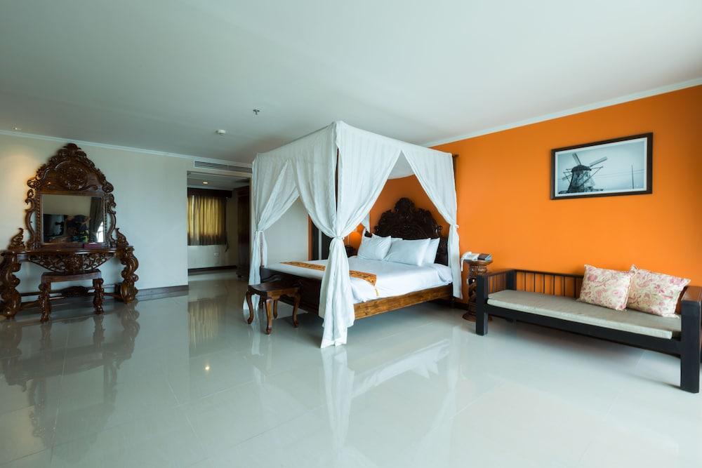 Royal Phala Cliff Beach Resort Ban Chang  Bagian luar foto