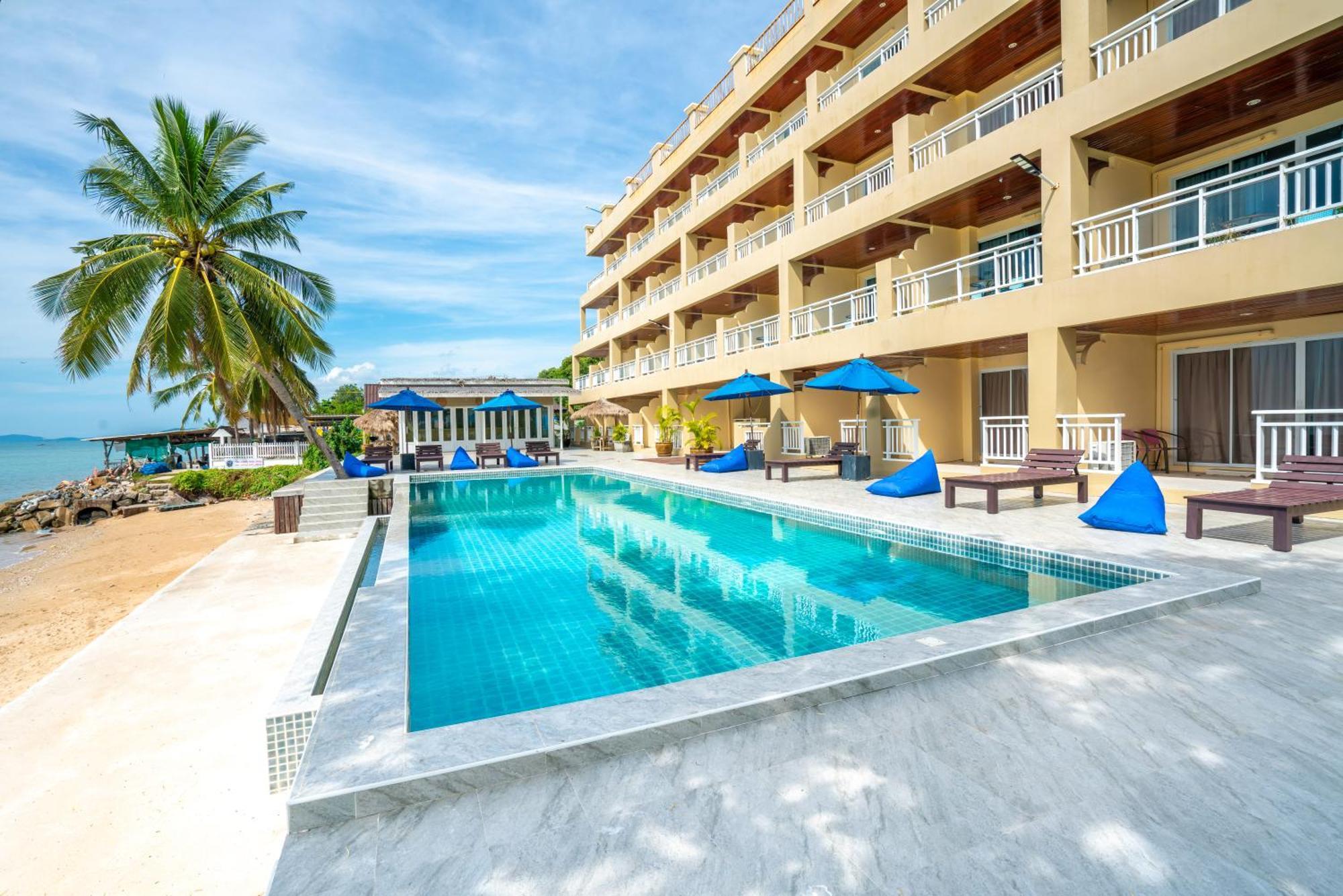 Royal Phala Cliff Beach Resort Ban Chang  Bagian luar foto